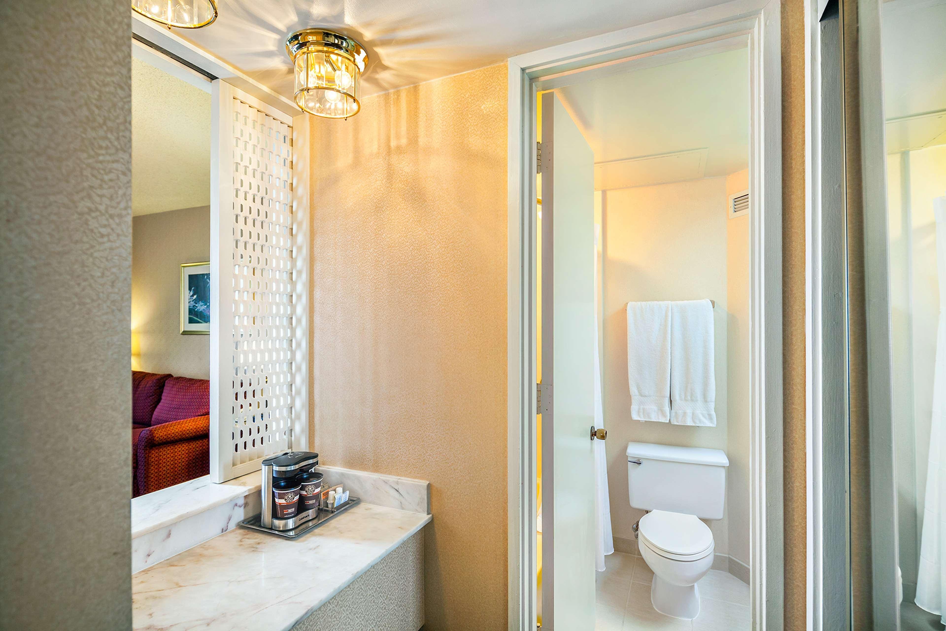 Hilton Oakland Airport Hotel Ngoại thất bức ảnh